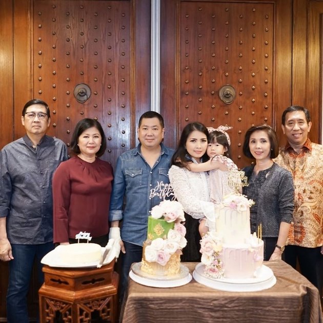 Wealthy, Here are 8 Moments of Simple Birthday Celebration of Liliana Tanoesoedibjo with Family