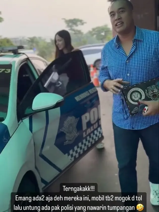 Nia Ramadhani dan Ardi Bakrie Nebeng Polisi