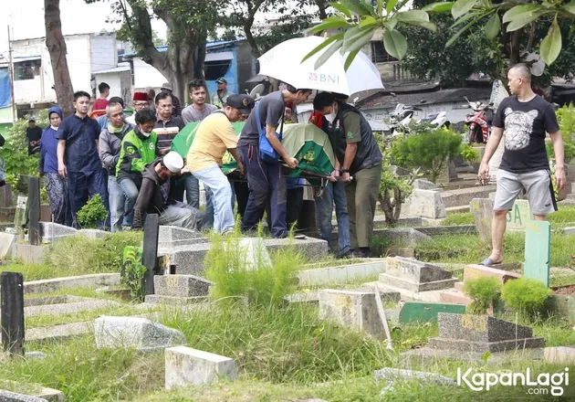 rini s bon bon meninggal, berita rini s bon bon