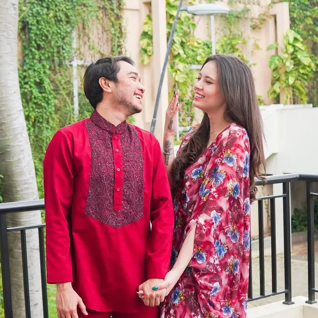  Abash Mantan Lucinta Luna mesra