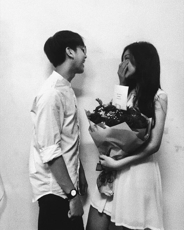 Iqbaal Ramadhan &amp; Vanesha Prescilla - DILAN 1990