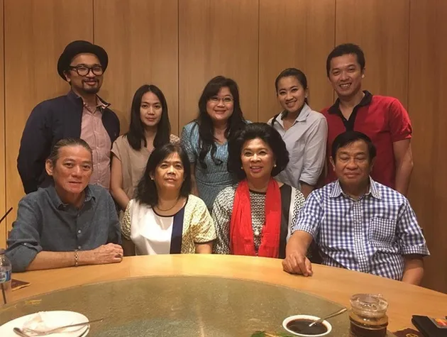 Ladya Cherryll dan suami