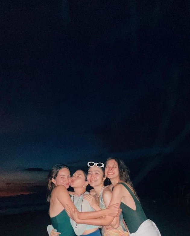 Not Inferior to Other Celebrity Gangs, Here are 10 Candid Photos of Yuki Kato's Gang including Enzy Storia - Being Bridesmaids to Attending Concerts Together, Always Beautiful and Fun
