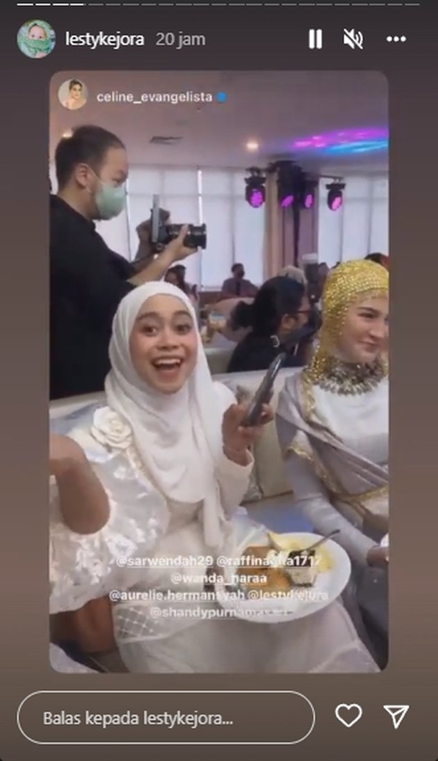 Not to Miss Attending Halal bi Halal for Celebrities, here are 7 Portraits of Beautiful Lesti Wearing All-White Outfit - Called a Small Mother with a Pearl Heart