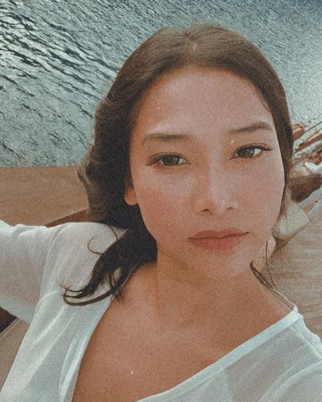 No Longer Active in the Entertainment World, Check Out 9 Latest Photos of Dita Mey Chan who is Getting More Beautiful and Hot