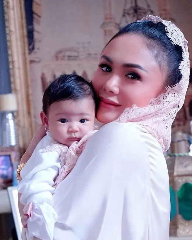 yuni shara awet muda