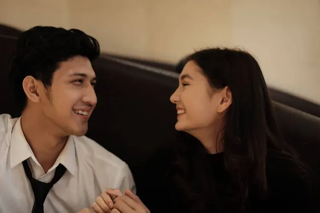 Aditya Zoni dan Pacar