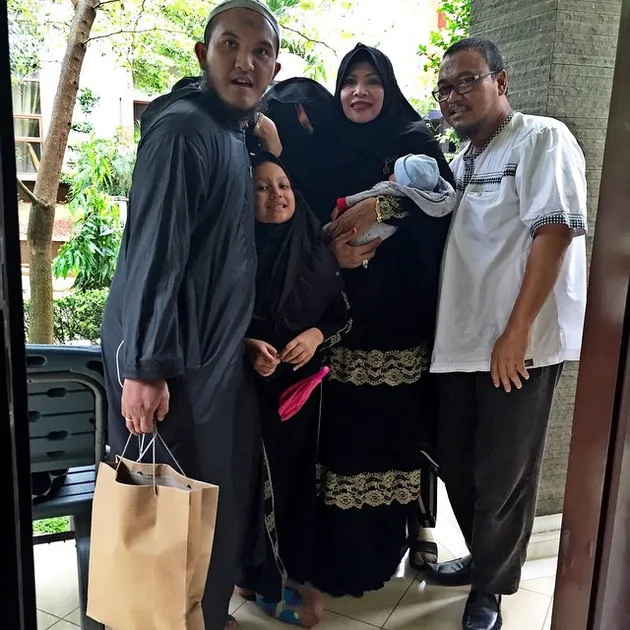 bintang nikahi janda