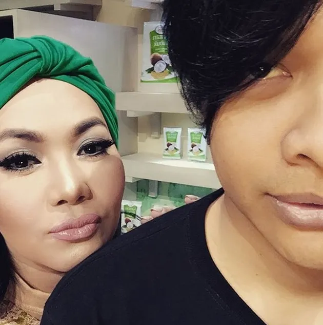 keluarga selebriti, pasangan selebriti, pasangan selebriti yang awet, pasangan selebriti yang langge