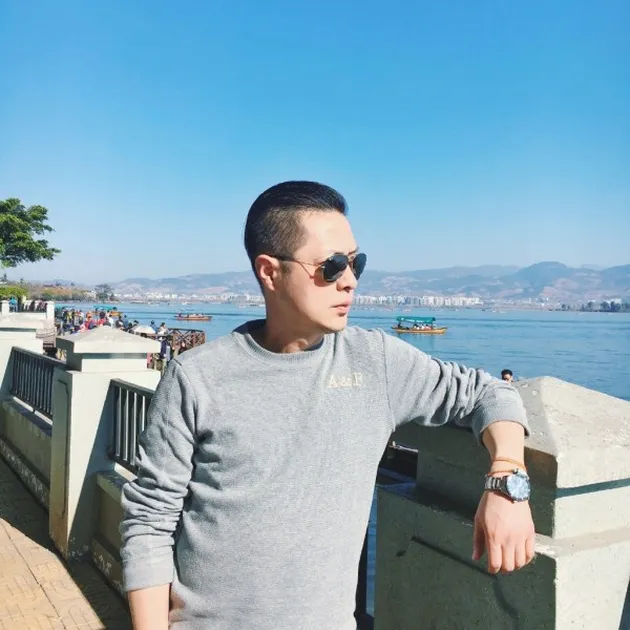 foto ayah ganteng padahal sudah 47 tahun