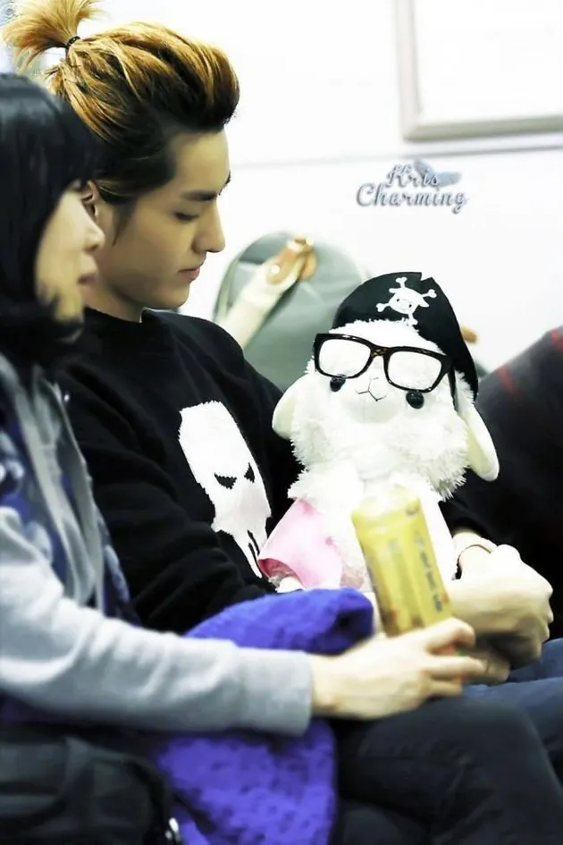 Idol K-Pop Ganteng Hati Hello Kitty