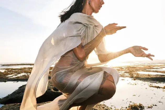 Fahrani foto telanjang nyentrik tato