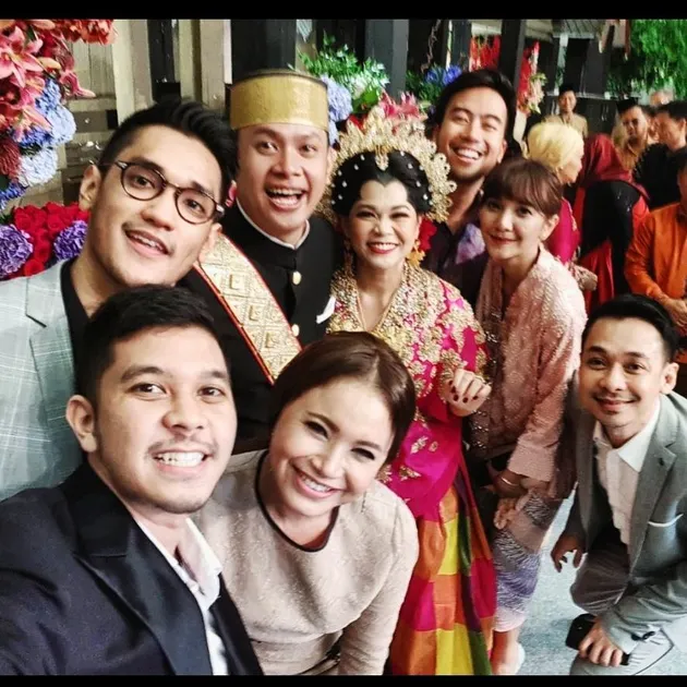 Pernikahan Uti Buncis mantan Tarra Budiman