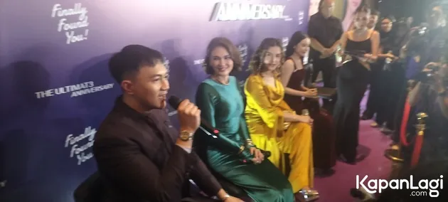 Tasya Farasya Duduk Cantik