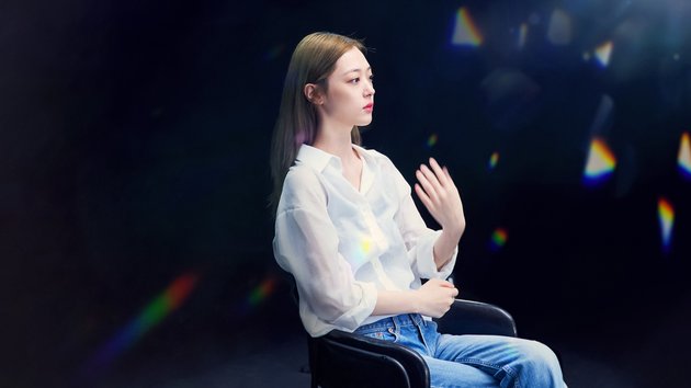 Now Airing, Take a Look at 10 Portraits of Sulli in Her Last Documentary Film 'PERSONA: SULLI'