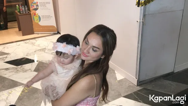 Tengku Dewi Putri, Andrew Andika, co-parenting