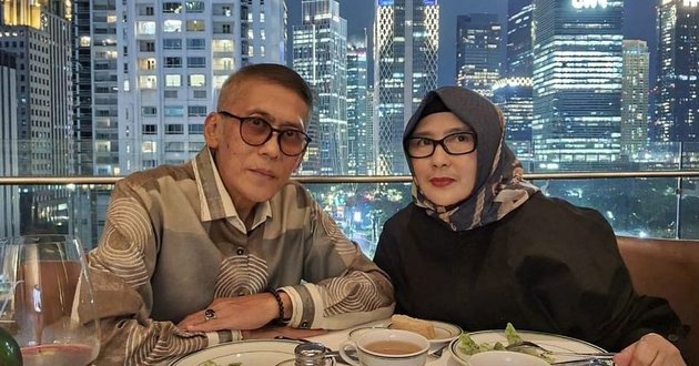 Refute the Assumption of Artists Who Like Divorce, Here are 9 Portraits of Yati Octavia and Pangky Suwito who Remain Harmonious for 42 Years of Marriage