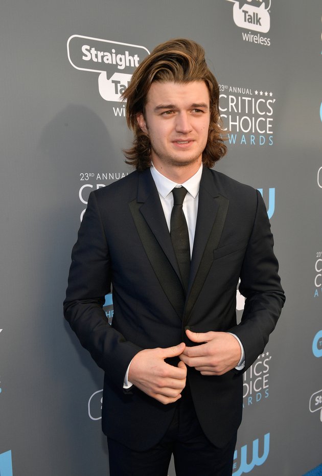 Famous in STRANGER THINGS Series, Take a Look at 8 Photos of Joe Keery with His Old Songs that Go Viral Again