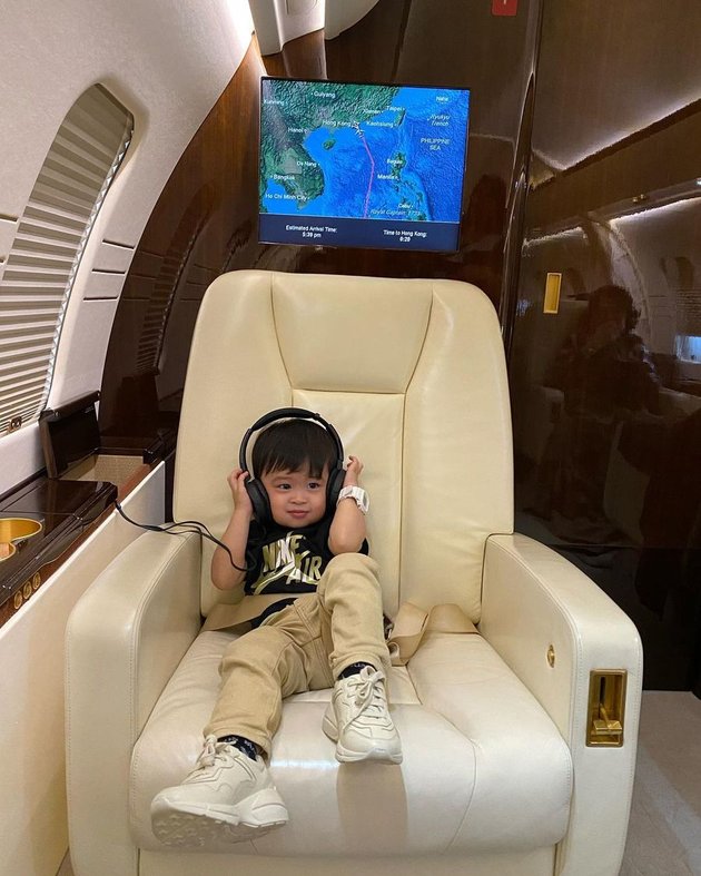 Born a Sultan, Here are 8 Portraits of Raphael Moeis, Sandra Dewi's Son, When Riding a Private Jet - Netizens: Young Master on Vacation