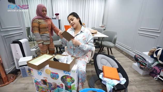 Born a Sultan, Peek at the Lineup of Baby Rayyanza's Gifts, Second Child of Nagita Slavina and Raffi Ahmad Filled with Luxury Items