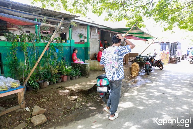 Located Inside the Market! 10 Photos of Arya Khan's House, Pinkan Mambo's Husband, Far from Luxury - Has a Cassava Stall