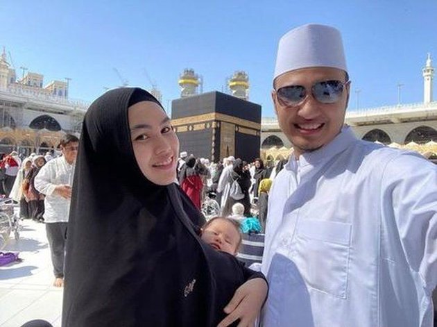 Including Larissa Chou, These 8 Indonesian Celebrities Invite Their Toddler Children for Umrah