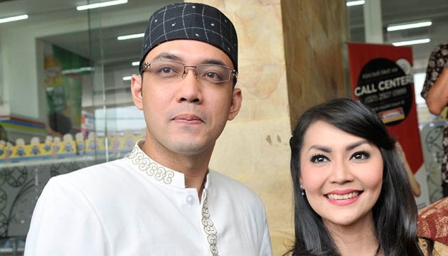 Including Nania Idol, These Celebrities Decide to Return to Islam