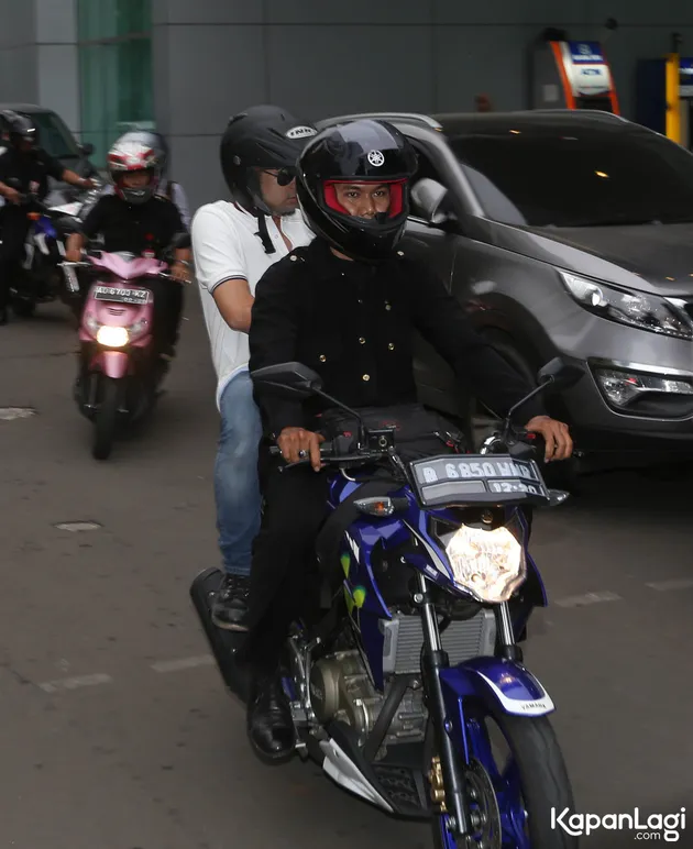 Raffi Ahmad - Julia Perez