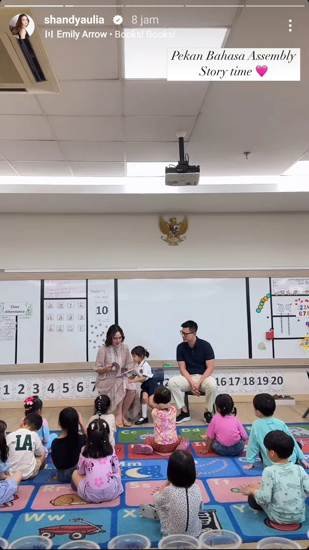 Shandy Aulia dan David Herbowo ke Sekolah Claire