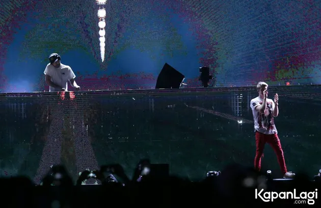 The Chainsmokers