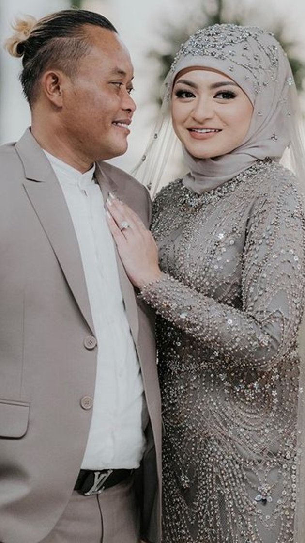 THROWBACK 2020: 20 Celebrity Couples that Made Netizens Swoon, from Rizky Billar - Lesti to Sule - Nathalie Holscher