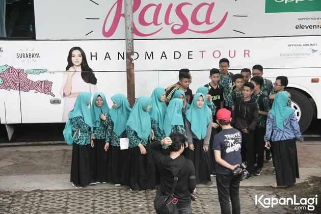 Raisa Handmade Tour