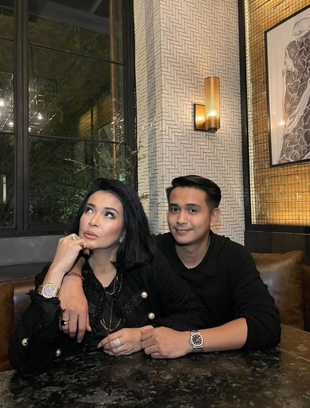 Not Only Mikha Tambayong and Deva Mahenra! 10 Portraits of Celebrities that Make You Curious Because They Marry Partners of Different Religions