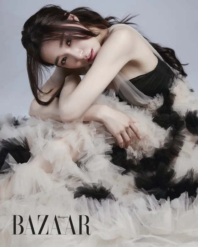 Tiffany Young - Harper\&#039;s Bazaar