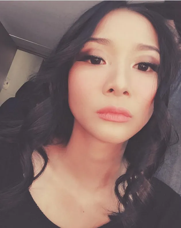 Nama Mey Chan meroket dan menjadi idola baru setelah menjadi member Duo Maia menggantikan Mulan Jameela. Hits seperti lagu 'Rindu Kamu' dan 'Berdua' merupakan beberapa karyanya yang terbukti mampu mencuri perhatian.