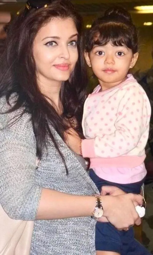 Aaradhya Bachchan dan Aishwarya Rai 