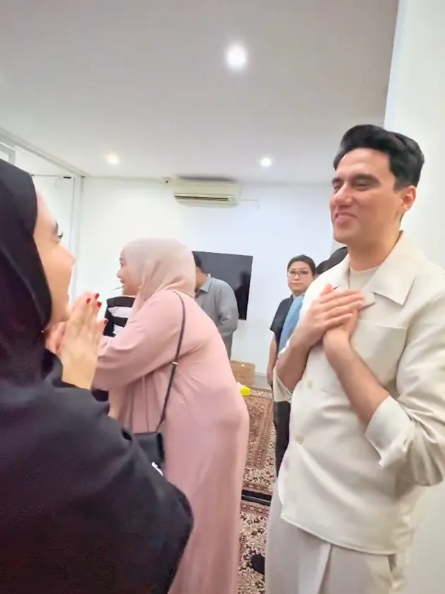 Tissa Biani syukuran rumah baru