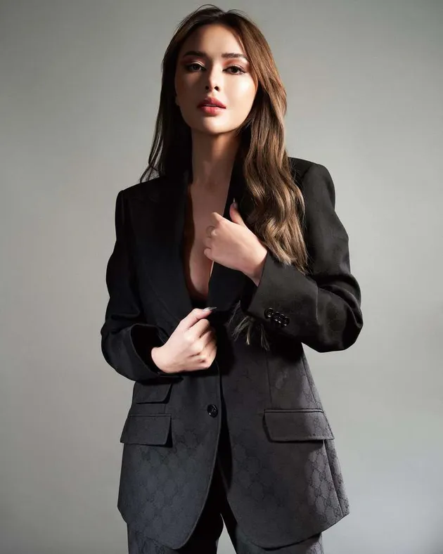 Amanda Manopo rambut panjang