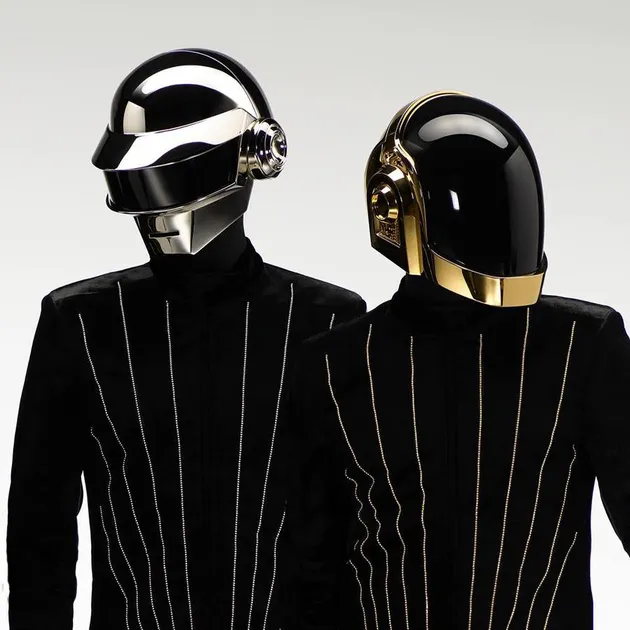 Transformasi Helm Daft Punk! Keren, Elegan &amp; Futuristik