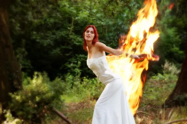 viral, tren viral, trash the dress, tren bakar gaun