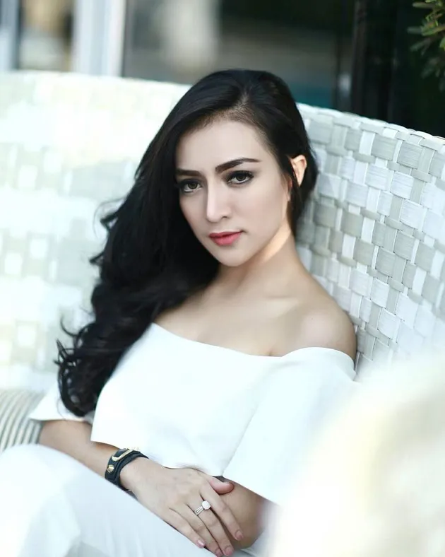 Tria Mayangsari