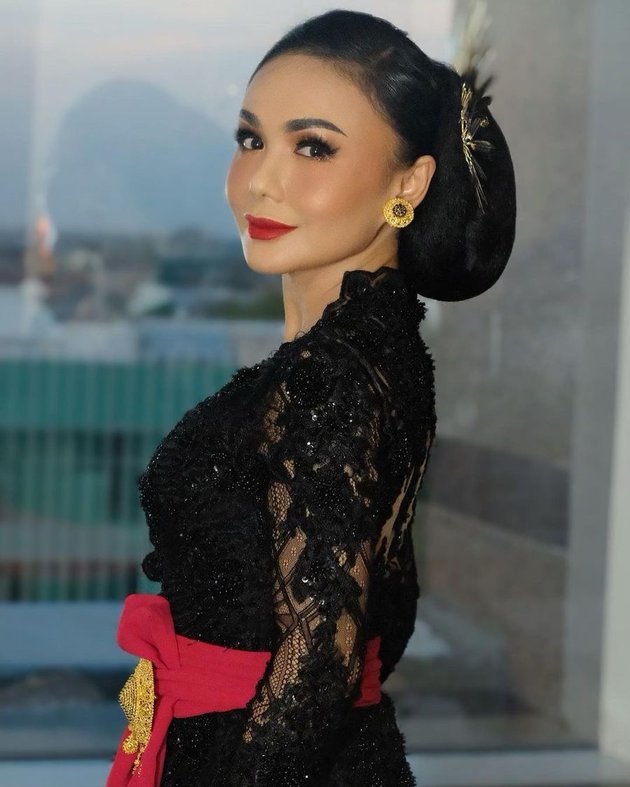 Slim and Forever Young Body, Here's the Charm of Yuni Shara's Photos Wearing Kebaya - Beautiful and Graceful, Astonishing