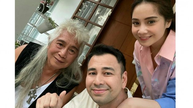 Pour Disappointment on Facebook, Here are 9 Moments of Gideon Tengker with Raffi Ahmad's Family