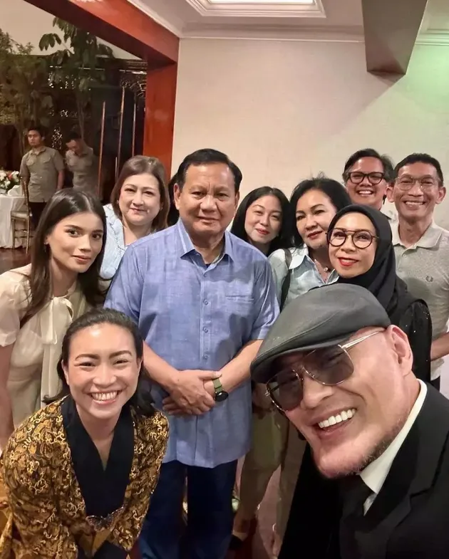 Gaya Seleb Hadiri Perayaan Ulang Tahun Prabowo ke-72