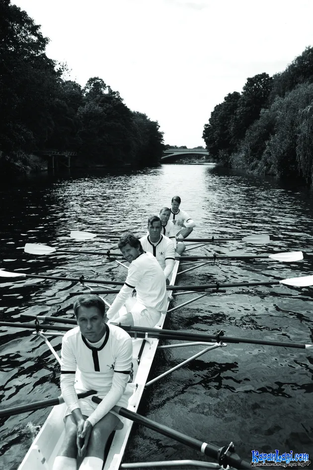 Look Back Don\'t Stare (Reunion)