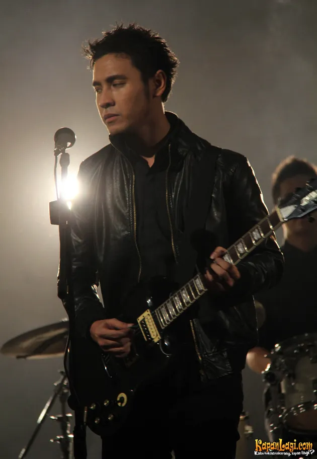 Model Rambut Ello