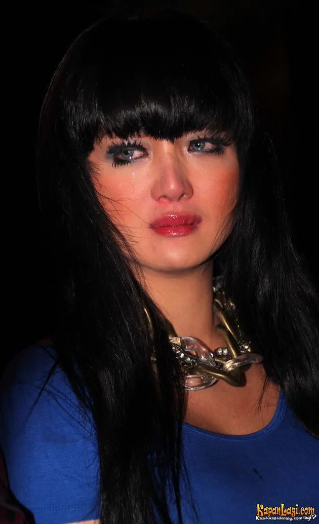 Fifie Buntaran, keroyokan, Babydoll, sosialita