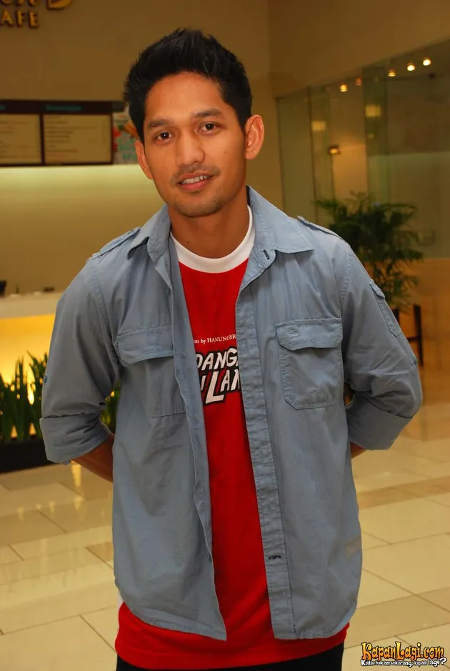 tendangan dari langit