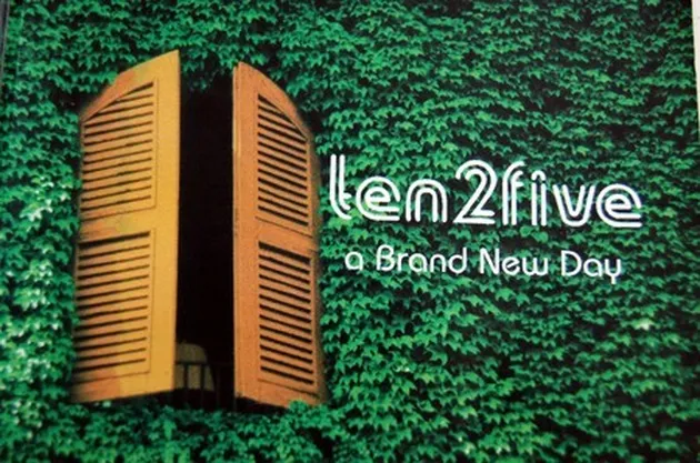Album 'A BRAND NEW DAY'