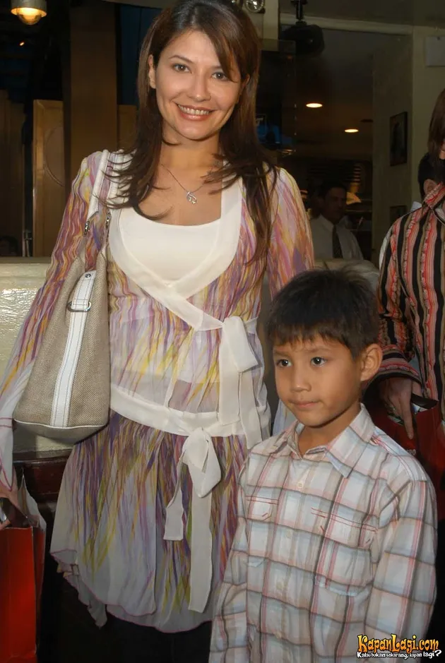 Teuku Rassya dan ibunya